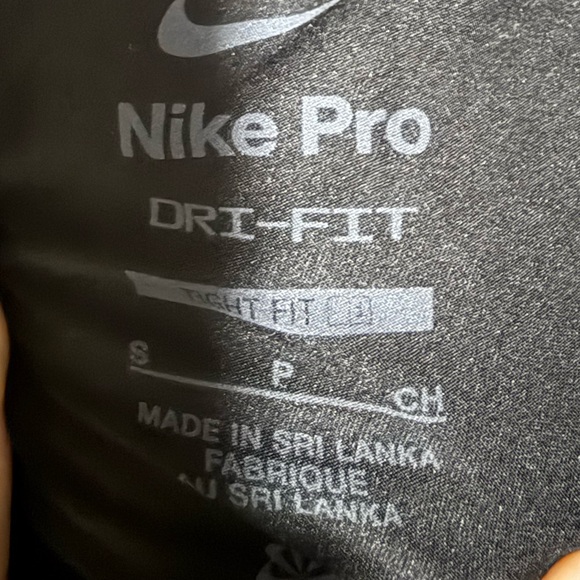 Nike Pro Dri-FIT Black Leggings - Picture 2 of 3